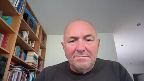 Snapshot of bartvel chatting on 06.05.26 bartvel online show from 06.05.26