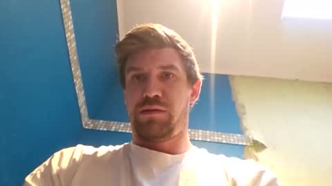 basteleus1 online show from 01.13.26