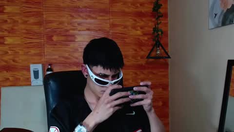 Bastian online show from 02.12.25