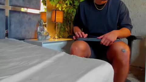 Bastian Independent Model online show from 09.19.25