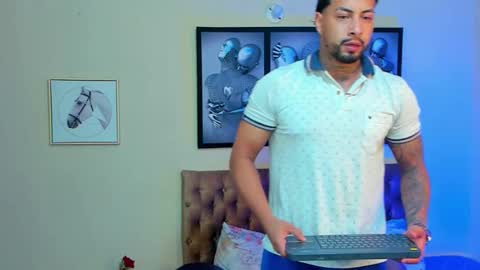 bastian_jones1 online show from 01.04.25