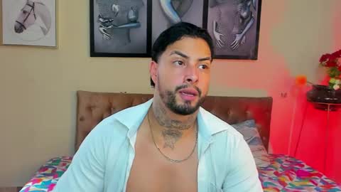 bastian_jones1 online show from 01.28.25