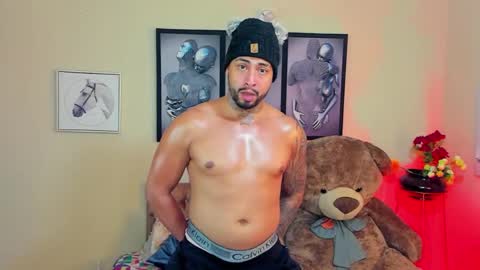 bastian_jones1 online show from 01.30.25