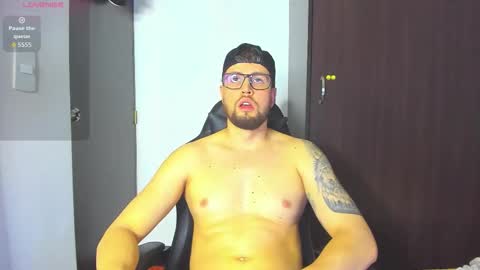 bastianwatson10 online show from 11.12.25