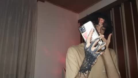 Bastiel online show from 04.17.26