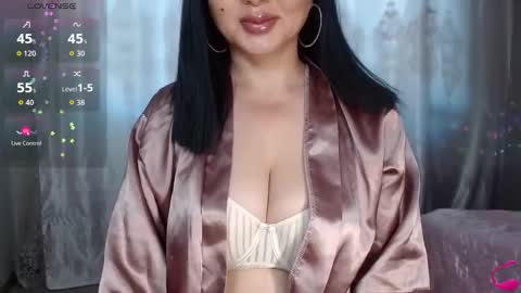 Snapshot of batari_giya chatting on 09.25.25 Lara online show from 09.25.25