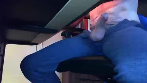 BateBro13 online show from 10.13.25