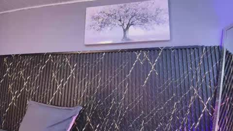    online show from 10.12.25