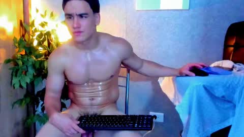 Snapshot of battista_turner chatting on 09.27.25 battista online show from 09.27.25