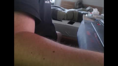 Snapshot of bavarianboy89 chatting on 10.05.25 Daniel online show from 10.05.25