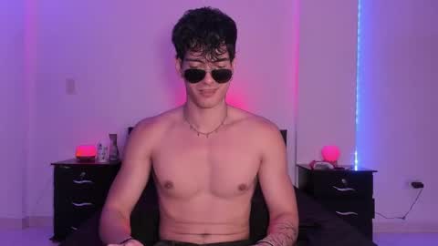 Valentino online show from 01.18.25