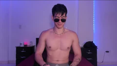 Valentino online show from 03.05.25