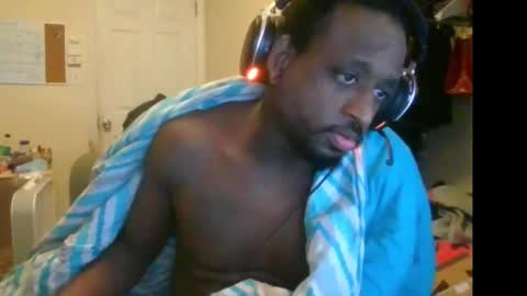 rocker n queen online show from 11.28.25