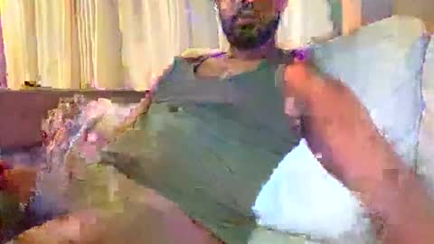 Snapshot of bbcdaevon8inch chatting on 11.04.25 Daevon online show from 11.04.25