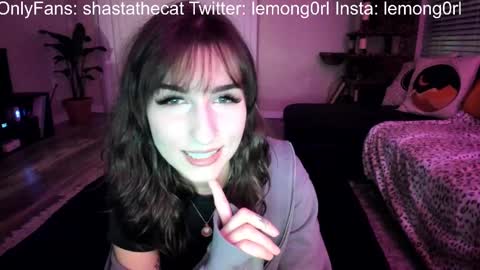 Snapshot of bbshasta chatting on 02.28.25 Shasta online show from 02.28.25