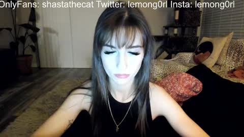 Snapshot of bbshasta chatting on 09.27.25 Shasta online show from 09.27.25