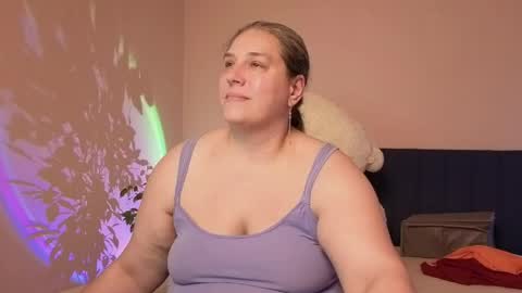 Snapshot of bbw_goddes chatting on 05.27.26 Love online show from 05.27.26