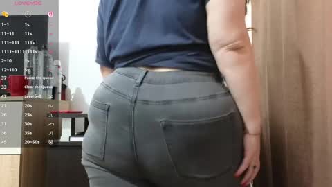 Snapshot of bbw_milf_4u chatting on 05.10.26 Emma online show from 05.10.26