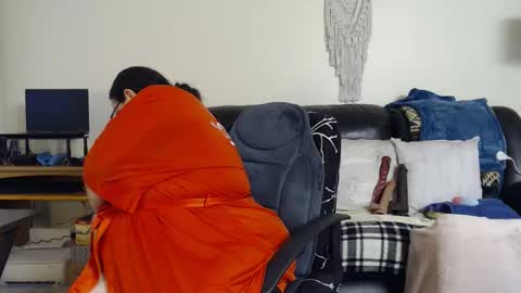 Julie online show from 01.13.26