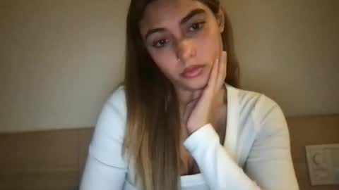 Snapshot of bbypiamia chatting on 03.18.26 bbypiamia online show from 03.18.26