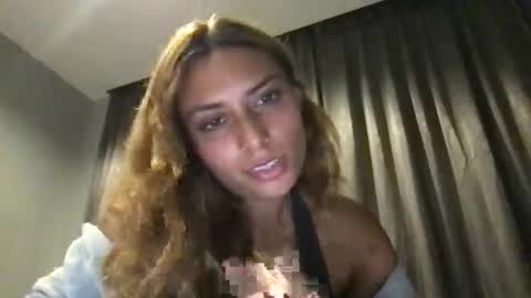 Snapshot of bbypiamia chatting on 04.08.26 bbypiamia online show from 04.08.26
