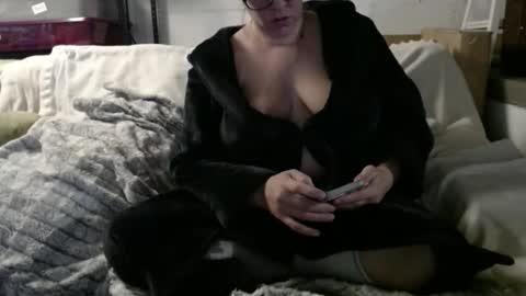 BeachyMILF online show from 12.19.25