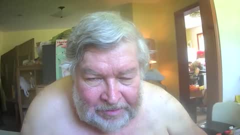 Snapshot of bear8620 chatting on 05.19.26 bear online show from 05.19.26