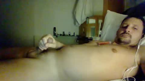 Snapshot of bearboudior chatting on 12.14.25 bearboudior online show from 12.14.25