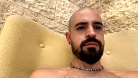 Snapshot of beardedbaldy_09 chatting on 10.11.25 Ask me online show from 10.11.25