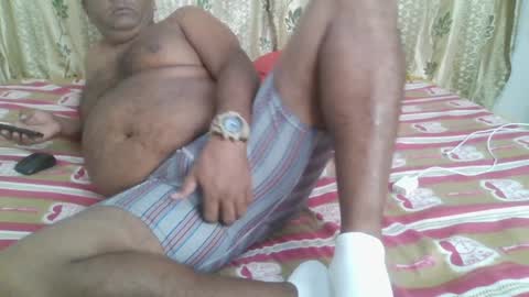 Snapshot of beargryzzly chatting on 12.11.24 Grizzly online show from 12.11.24