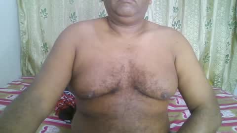 Snapshot of beargryzzly chatting on 01.11.25 Grizzly online show from 01.11.25