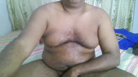 Snapshot of beargryzzly chatting on 01.20.25 Grizzly online show from 01.20.25