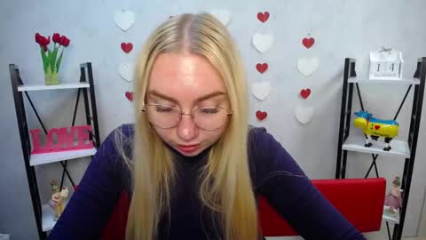 BeatriceFlyy online show from 12.14.24