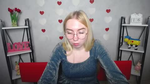 BeatriceFlyy online show from 12.16.24