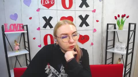 BeatriceFlyy online show from 03.10.25