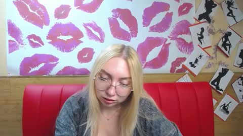 BeatriceFlyy online show from 09.18.25