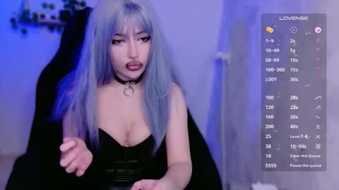 Snapshot of beaty_lilith chatting on 09.25.25 beaty_lilith online show from 09.25.25