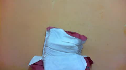 Snapshot of beaute_choco chatting on 01.21.25 Eva online show from 01.21.25