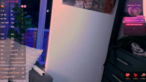 Snapshot of beautifulchleo chatting on 03.11.25 Chleo online show from 03.11.25