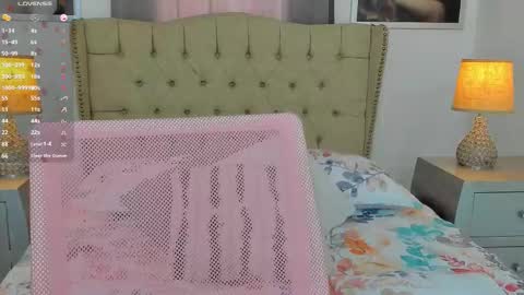 Ariana Reyes online show from 11.13.25