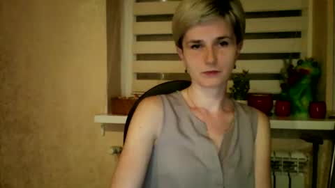 Snapshot of beautyksenia chatting on 04.30.26 BeautyKsenia online show from 04.30.26