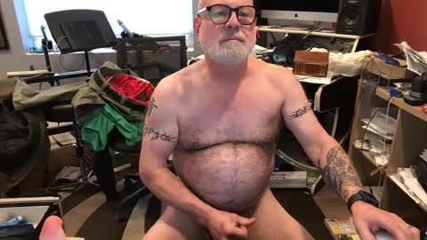 Snapshot of beavermower chatting on 02.18.25 beavermower online show from 02.18.25