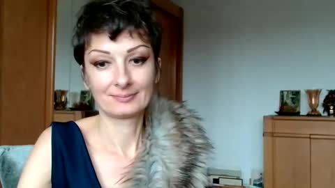 Raluca online show from 11.19.25