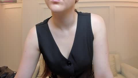 Am Becca online show from 04.19.26