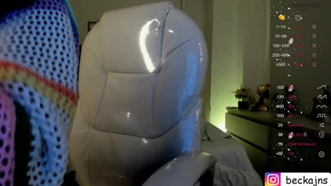 Marzhie online show from 12.04.24