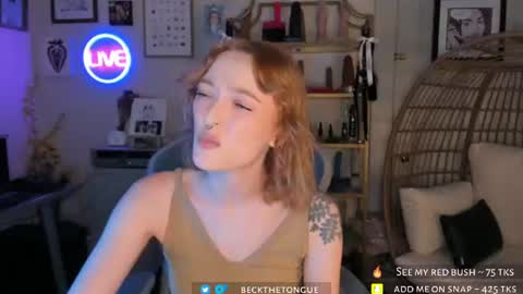 Snapshot of beckthetongue chatting on 07.15.26 Beck the tongue online show from 07.15.26
