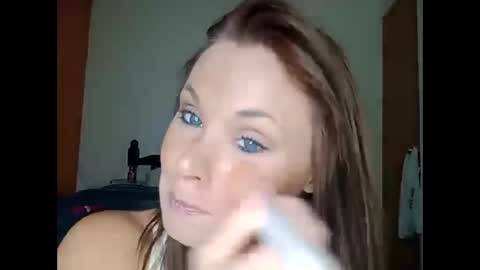 Snapshot of becky2994 chatting on 10.27.25 BECKY BOO online show from 10.27.25