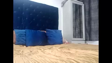 Snapshot of becky2994 chatting on 11.21.25 BECKY BOO online show from 11.21.25