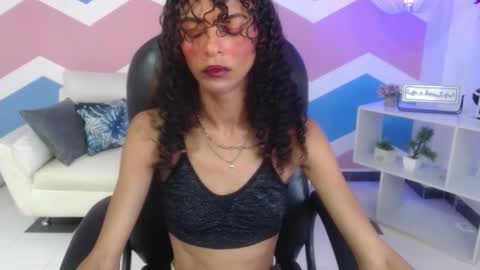 becky_lynch_102 online show from 11.14.25