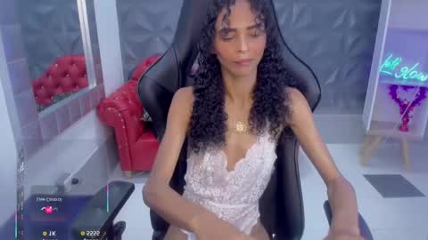 becky_lynch_102 online show from 01.11.26